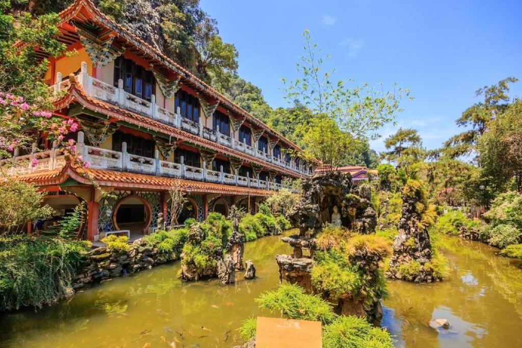 Kavy Boutique Hotel 2*